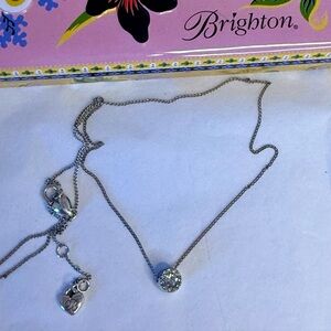 🌸Brighton pre-owned silver neckclase with crystal accent.